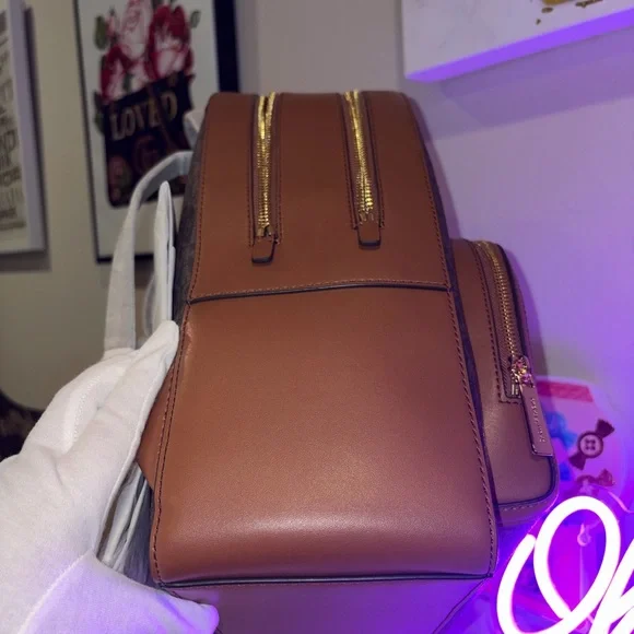 🏷️ NWT Michael Kors Jaycee MD Zip Pocket Backpack-Brown Signature MK Logo Luxe - Picture 12 of 15